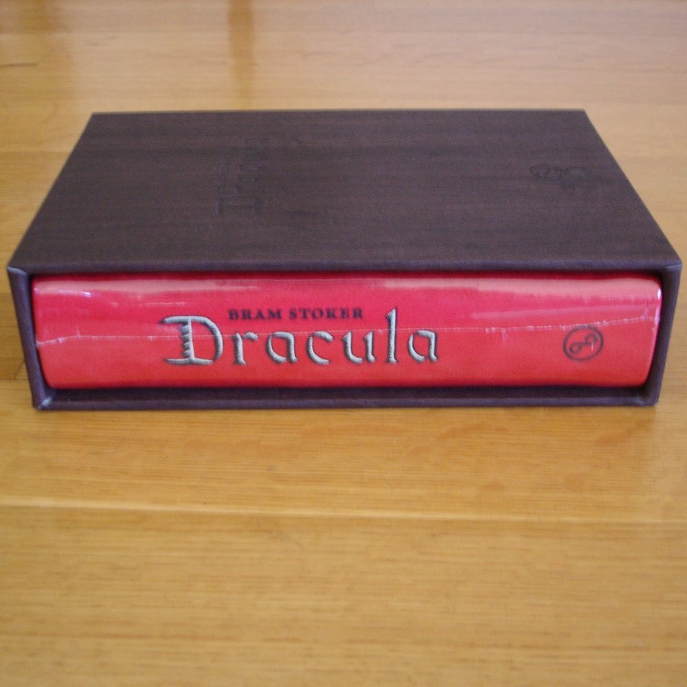 DRACULA: TRANSYLVANIA LIMITED EDITION Bram Stoker